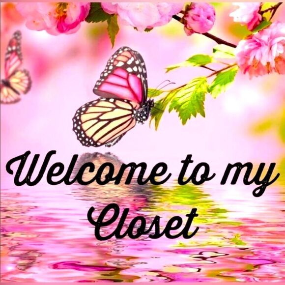 3 Piece Set - Butterfly 🦋 on Silver l Rhinestone adorned l 3 chain Set l New - Picture 2 of 9